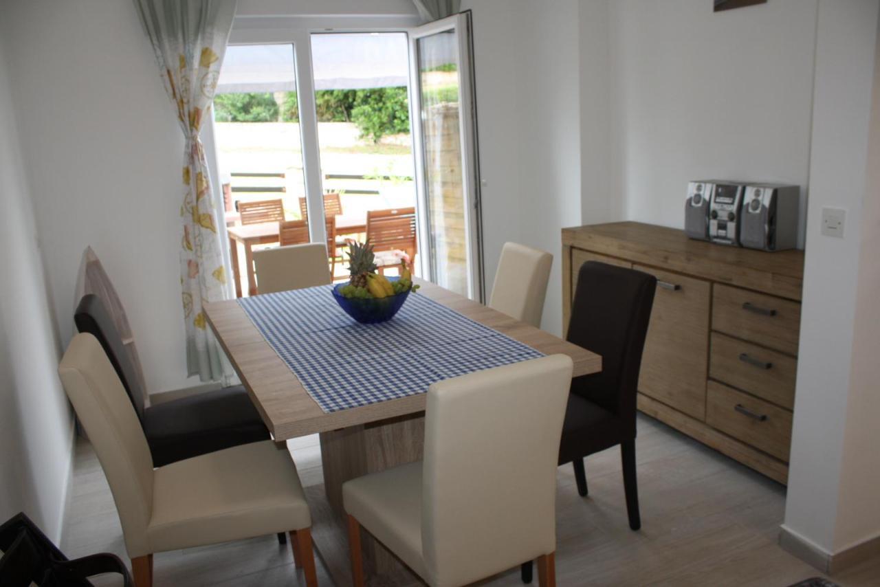 Holiday Home Radmila Premantura Luaran gambar